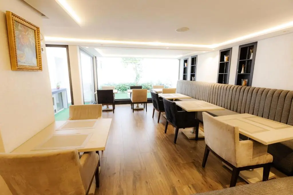 Dining room at Windsor Hotel City Center Casablanca